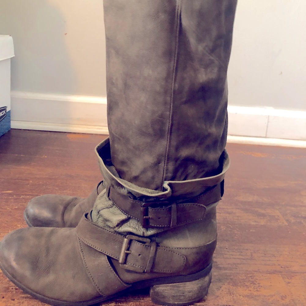 Boutique 9 moss green motor boots.